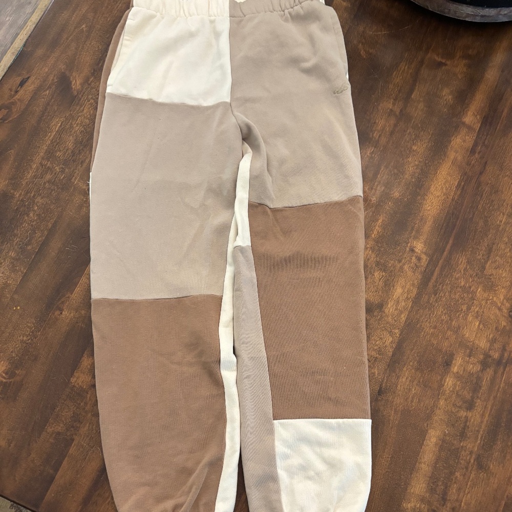 Hollister Ultra High-Rise Sweatpants, Small, Brown Tan Block
